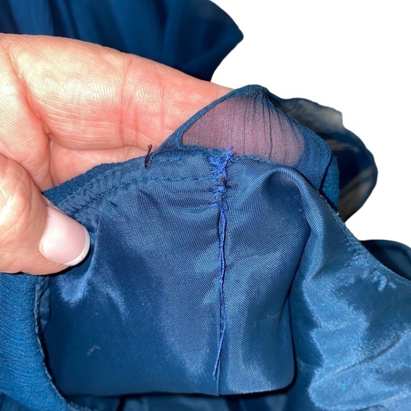 Maggy London Teal‎ Crepey 100% Silk Halter Midi Dress with Beaded Waist Sz 10 - Picture 6 of 8